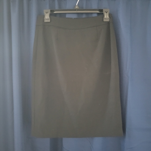Calvin Klein Back Pencil Skirt size 2 - Picture 1 of 3